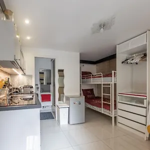 A Et Désinfection Rigoureux Du Logis , Parigi Francia